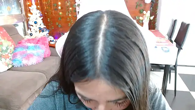 kendall all4u online show from December 4, 2025, 3:27 am