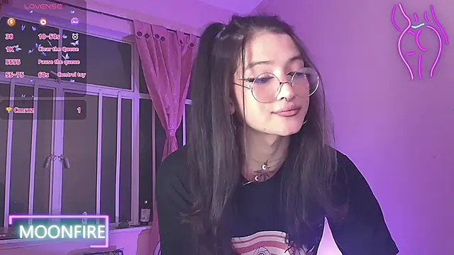 Snapshot of moonfiredancer chatting on February 17, 2025, 7:58 am moonfiredancer online show from February 17, 2025, 7:58 am