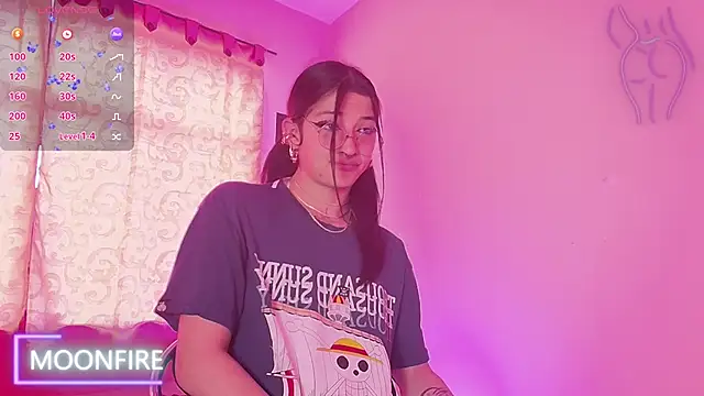 Snapshot of moonfiredancer chatting on February 19, 2025, 3:38 pm moonfiredancer online show from February 19, 2025, 3:38 pm