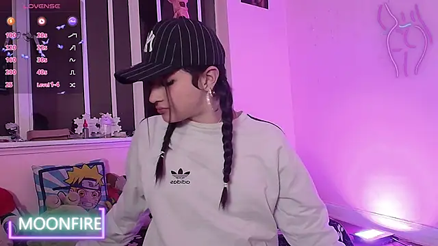 Snapshot of moonfiredancer chatting on March 5, 2025, 5:50 am moonfiredancer online show from March 5, 2025, 5:50 am