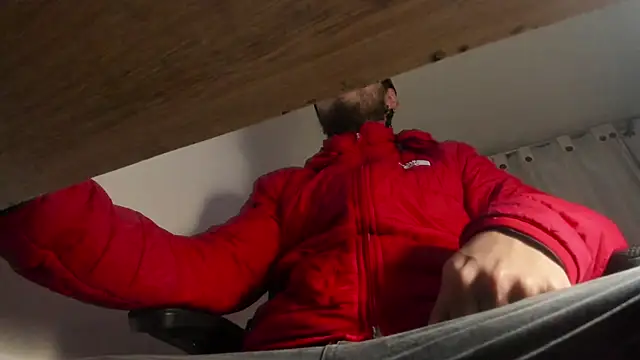 s sven03 online show from February 19, 2025, 5:16 am