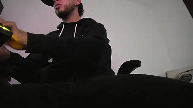 s sven03 online show from November 13, 2025, 3:49 am