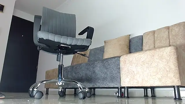 Valenn rey online show from September 12, 2025, 9:15 pm