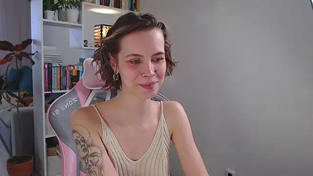 Snapshot of milly_ross chatting on December 28, 2024, 7:55 am milly ross online show from December 28, 2024, 7:55 am