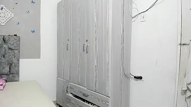 Snapshot of Alejandra_evanss chatting on December 22, 2024, 2:39 am Alejandra evanss online show from December 22, 2024, 2:39 am