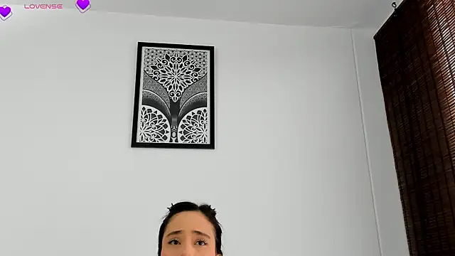 VeronicaTonu online show from February 5, 2026, 7:18 pm