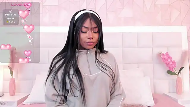 Snapshot of Alisson__Thompson chatting on March 18, 2025, 10:48 pm Alisson Thompson online show from March 18, 2025, 10:48 pm