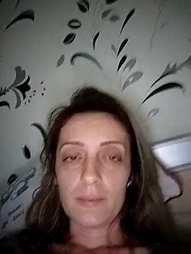 SophyGirl online show from December 18, 2025, 1:39 pm