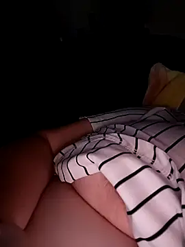 Snapshot of poussychats chatting on December 18, 2024, 8:57 pm poussychats online show from December 18, 2024, 8:57 pm