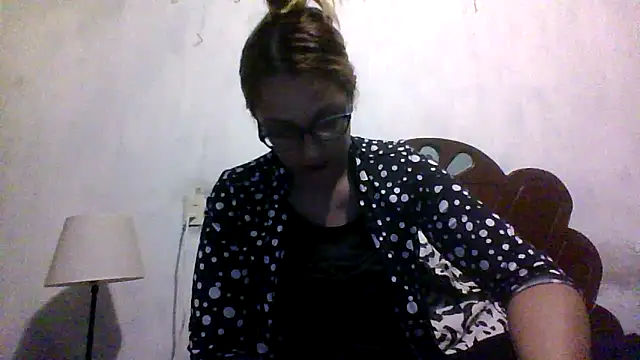 Samanthat33 online show from November 13, 2025, 10:08 pm