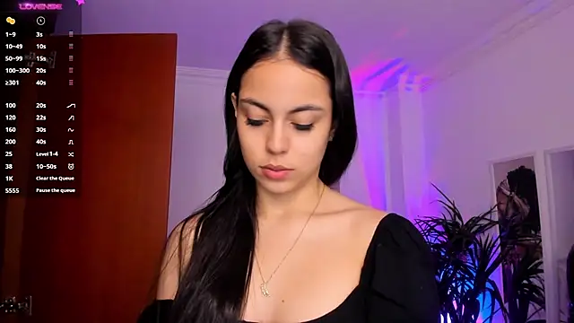 Snapshot of Aleejaa__ chatting on February 1, 2025, 11:32 am Aleejaa online show from February 1, 2025, 11:32 am