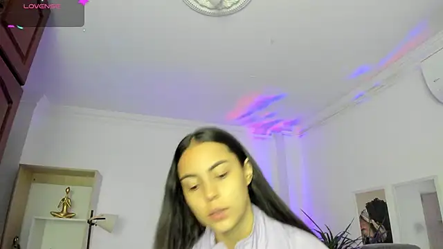 Snapshot of Aleejaa__ chatting on March 17, 2025, 11:31 am Aleejaa online show from March 17, 2025, 11:31 am