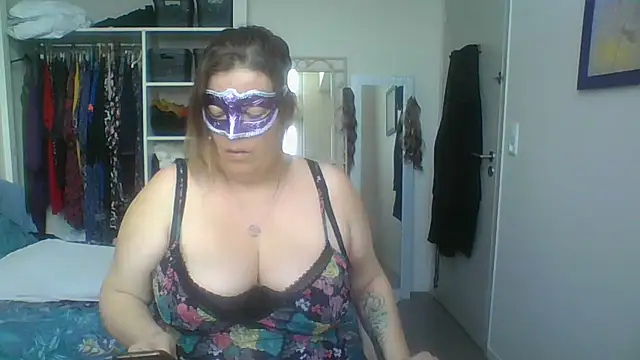 Snapshot of blueblush chatting on February 20, 2025, 2:46 pm blueblush online show from February 20, 2025, 2:46 pm