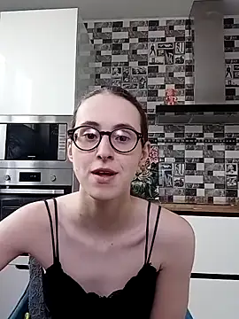 MartiniiSelenna online show from March 19, 2025, 12:45 pm