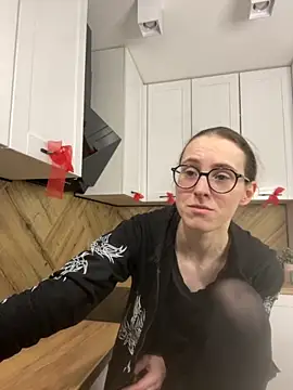 MartiniiSelenna online show from February 6, 2026, 6:51 am