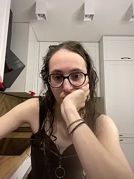 MartiniiSelenna online show from February 21, 2026, 6:47 am