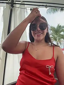 Rose-euphoria online show from November 2, 2025, 1:46 pm