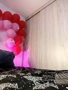 Snapshot of lovely_kitt chatting on February 20, 2025, 5:23 am lovely kitt online show from February 20, 2025, 5:23 am