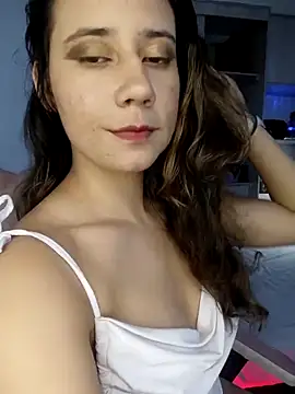 Snapshot of lovely_kitt chatting on March 14, 2025, 10:49 pm lovely kitt online show from March 14, 2025, 10:49 pm