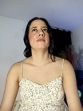 Snapshot of lovely_kitt chatting on October 12, 2025, 1:04 am lovely kitt online show from October 12, 2025, 1:04 am