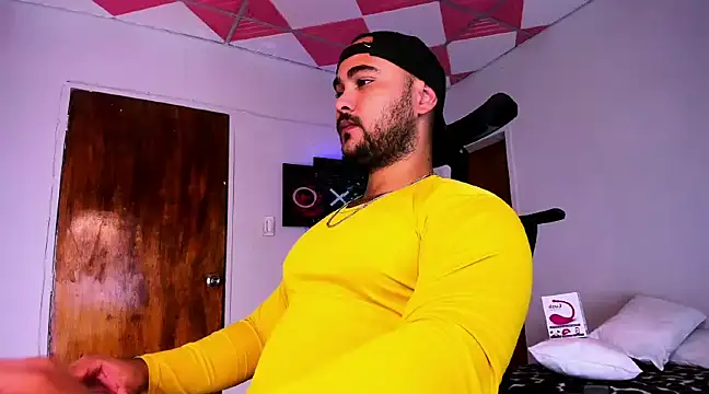 Sebas-hott online show from December 23, 2024, 2:56 am