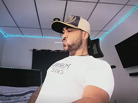 Sebas-hott online show from February 8, 2026, 9:29 pm