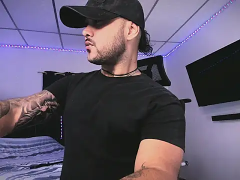 Sebas-hott online show from February 23, 2026, 12:09 am