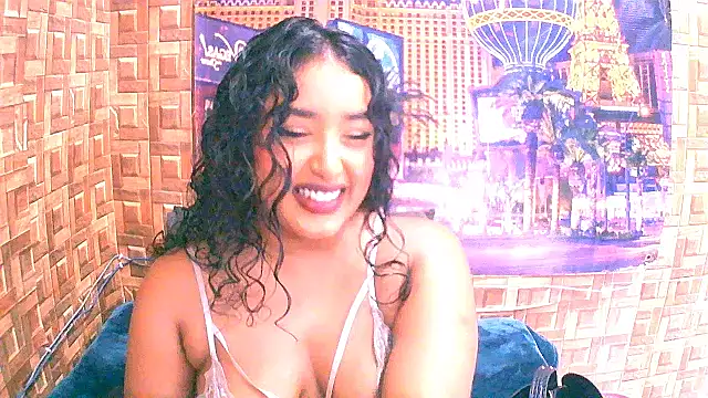 Snapshot of IndianAngel4u chatting on April 9, 2026, 3:17 pm IndianAngel4u online show from April 9, 2026, 3:17 pm