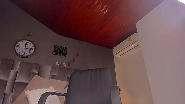 alaia-rogers online show from March 13, 2025, 2:55 pm