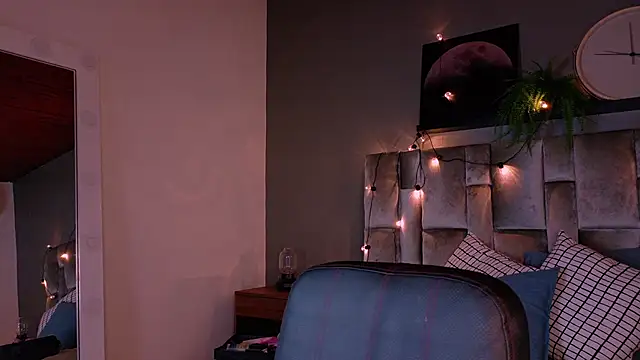 alaia-rogers online show from October 16, 2025, 11:33 am