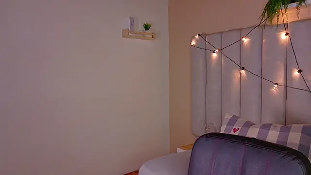 alaia-rogers online show from January 7, 2026, 11:45 am