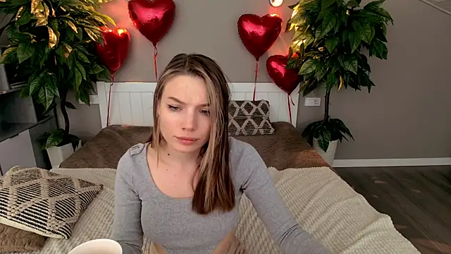 IceDanielles online show from February 16, 2025, 3:38 pm