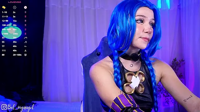 Bella-Franco online show from March 10, 2026, 4:12 pm