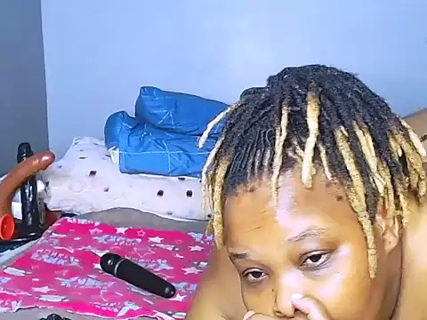 fatafricanqueen online show from October 10, 2025, 10:09 pm