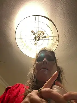 Lwhite1 online show from February 28, 2026, 10:44 pm