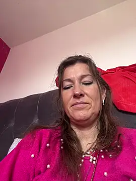 Lwhite1 online show from April 6, 2026, 1:45 pm