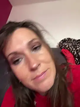 Lwhite1 online show from April 13, 2026, 3:39 pm