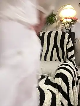 Annabody online show from February 6, 2026, 6:44 pm