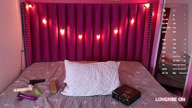 littleebonny online show from January 30, 2025, 12:59 pm