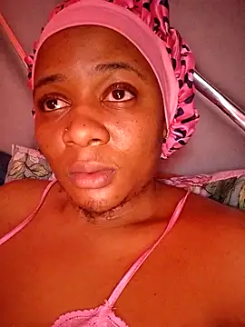 CocoBootyyy online show from November 18, 2025, 3:01 am