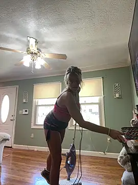 vixendoll87 online show from April 20, 2026, 4:10 pm