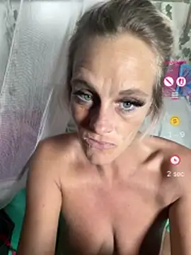 vixendoll87 online show from April 28, 2026, 2:27 am