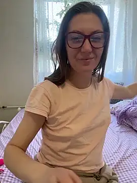 BeatriceTender online show from March 21, 2026, 11:26 am