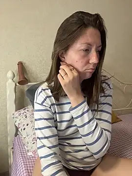Snapshot of BeatriceTender chatting on April 24, 2026, 5:59 pm BeatriceTender online show from April 24, 2026, 5:59 pm