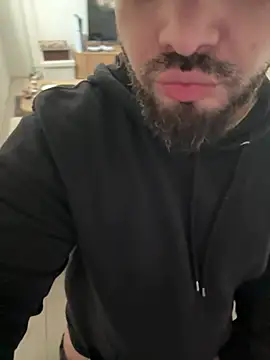 Snapshot of HairyArab90 chatting on February 15, 2026, 9:41 am HairyArab90 online show from February 15, 2026, 9:41 am