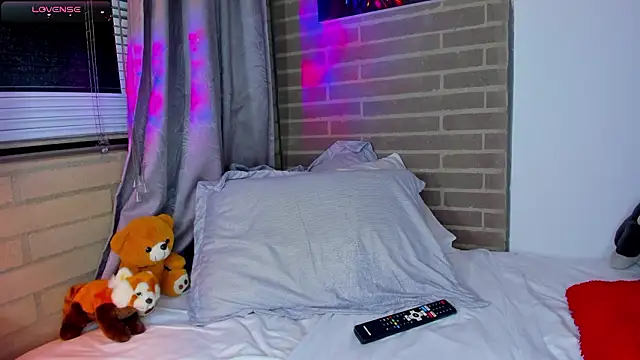 liam oficial02 online show from February 25, 2026, 3:38 am