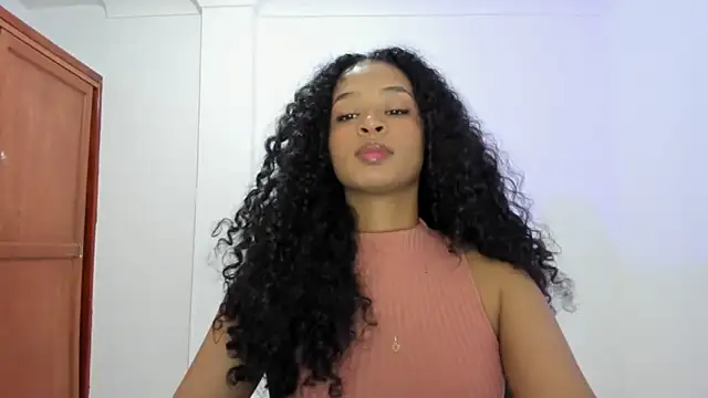 avellanatammy online show from October 16, 2025, 12:44 am