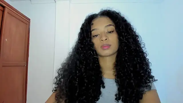 avellanatammy online show from October 21, 2025, 1:28 am