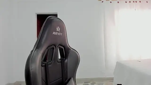 Snapshot of avellanatammy chatting on February 3, 2026, 7:41 pm avellanatammy online show from February 3, 2026, 7:41 pm