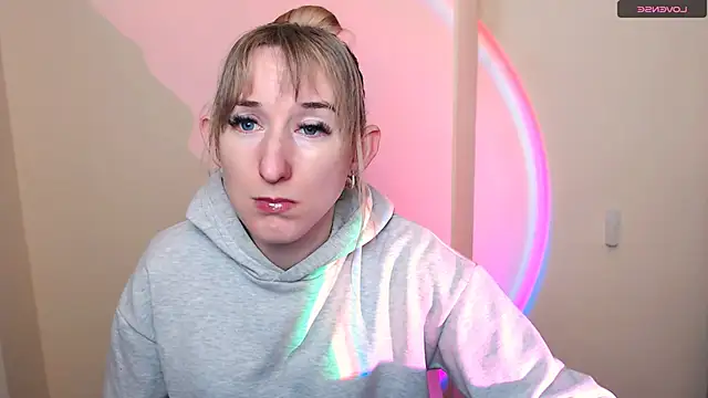 AmandaSell online show from April 13, 2026, 6:08 am